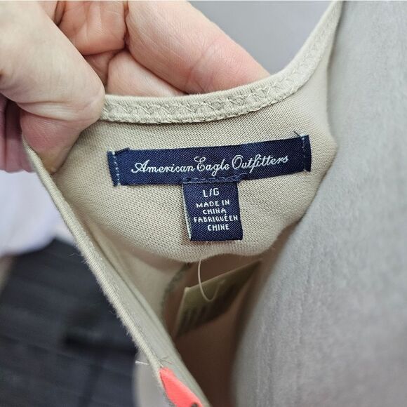 American Eagle Tan and Coral Lace Tank Top Size Large - Picture 6 of 9